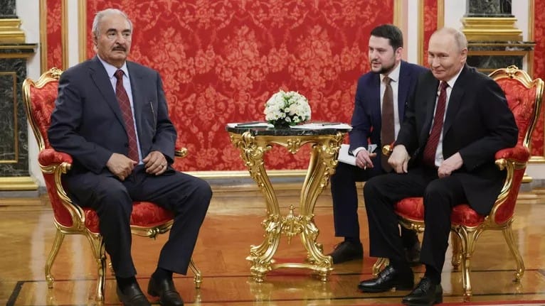 Turkish Rook on the Libyan Board, or What to Do When Both Opponents Now Play with Pieces of the Same Color?